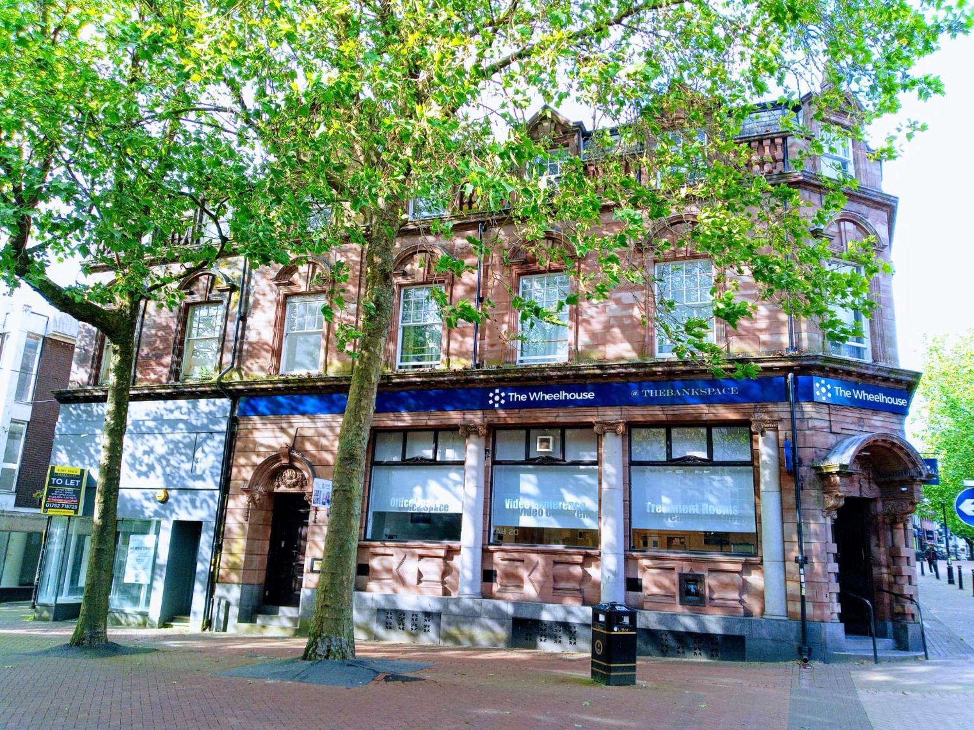 Darwin Stays - Service Accommodation In Newcastle Under Lyme City Centre Eksteriør billede